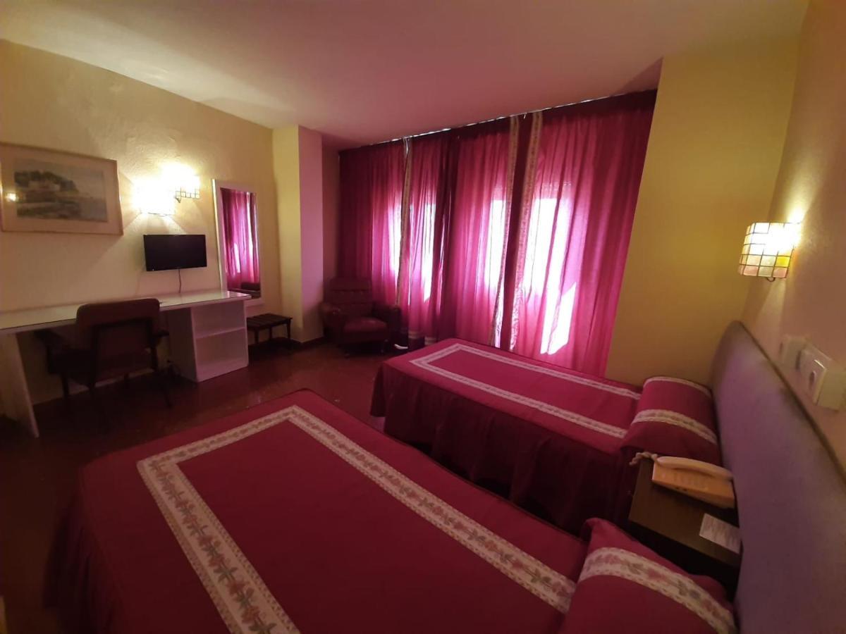 Hotel Paraiso 兰哈龙 外观 照片